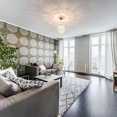 100m2 River View *